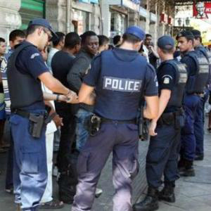 Συλλήψεις μεταναστών με πλαστά ταξιδιωτικά έγγραφα στην Πάτρα